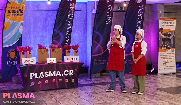 estudiantes conversando - competencias plasma gastronomia 7